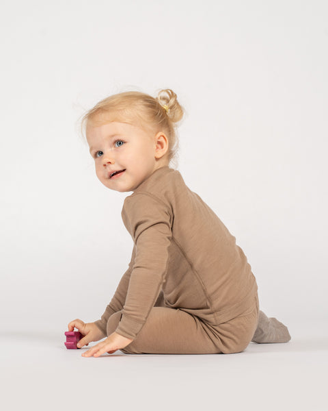 Kids&#39; 160 Long Sleeve &amp; Bottom 2-Piece Beige