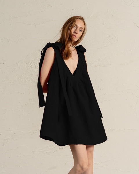 Klänning med axelband Christina