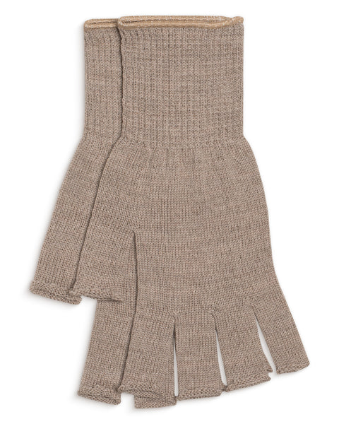 Packshot of menique fingerless liner gloves in the color creamy beige in the white background