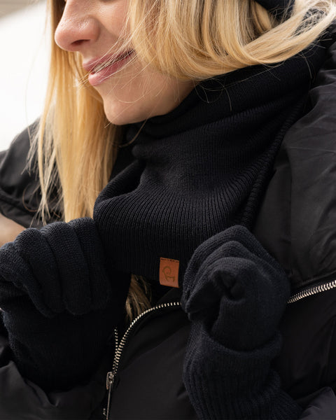 Women&#39;s Knitted Beanie, Gaiter &amp; Gloves 3-Piece Set