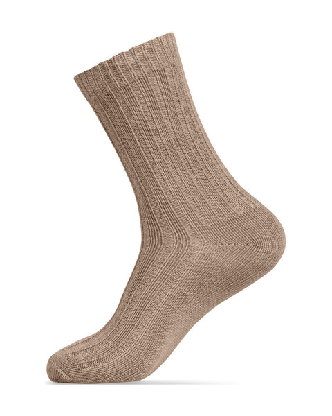 Women&#39;s beige merino wool ribbed crew socks – soft, breathable, and temperature-regulating casual wear.