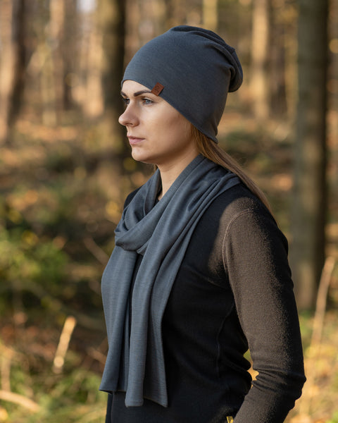 menique Women&#39;s Merino Scarf Perfect Grey Color